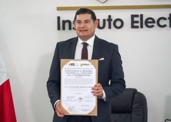 IEE entrega constancia de mayoría a Alejandro Armenta