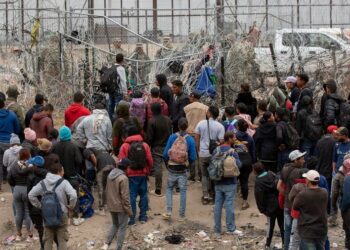 AMLO niega que haya desbordamiento de flujo migratorio