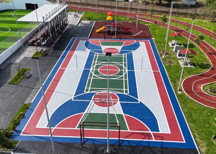 Sergio Salomón inaugura construcción del multideportivo de la unidad habitacional Homex