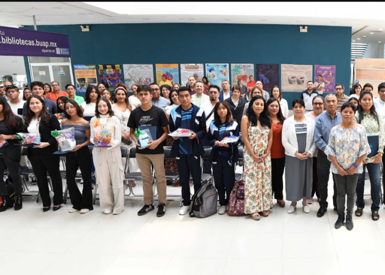 BUAP premia a ganadores interprepas del conocimiento en diversas disciplinas