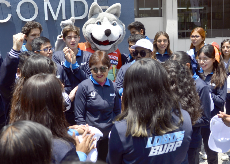 Lilia Cedillo entrega uniformes a equipos que participarán en JUDENEMS Puebla 2024