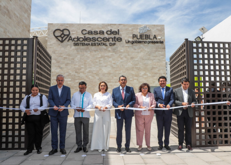 Sergio Salomón y Gaby Bonilla inauguran nueva Casa del Adolescente