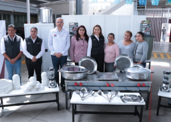 Sedif equipa desayunadores escolares en Puebla capital