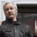 Assange confesará ser culpable por filtración de documentos clasificados