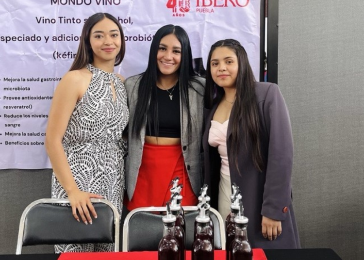 Alumnas IBERO Puebla crean vino sin alcohol que mejora la salud intestinal