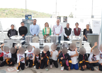 Sedif fortalece cuatro desayunadores escolares en Puebla capital
