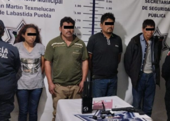 Policía de Texmelucan captura a 4 personas por robo de vehículo