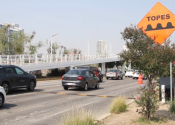Infraestructura instala 23 reductores de velocidad en Atlixcáyotl