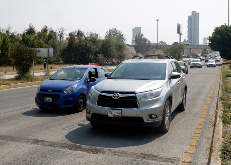 VIDEO: Retiran reductores de velocidad en Vía Atlixcáyotl