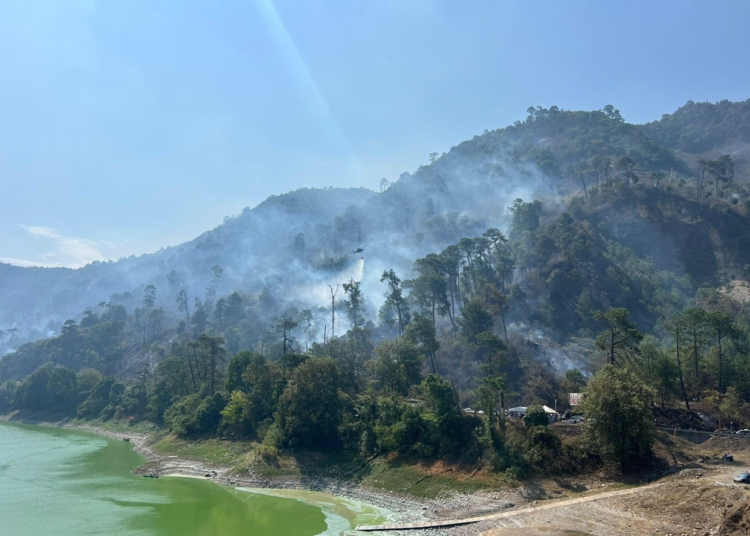 Controlado en un 90% incendio forestal en municipio de Juan Galindo
