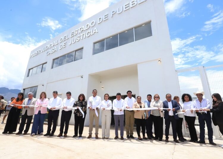 Céspedes inaugura construcción de la Casa de Justicia