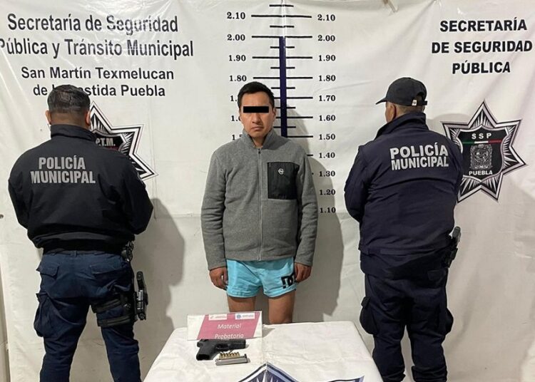 Detienen a hombre con arma de fuego en Texmelucan