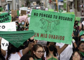 Despenalización del aborto podría votarse en sesión extraordinaria