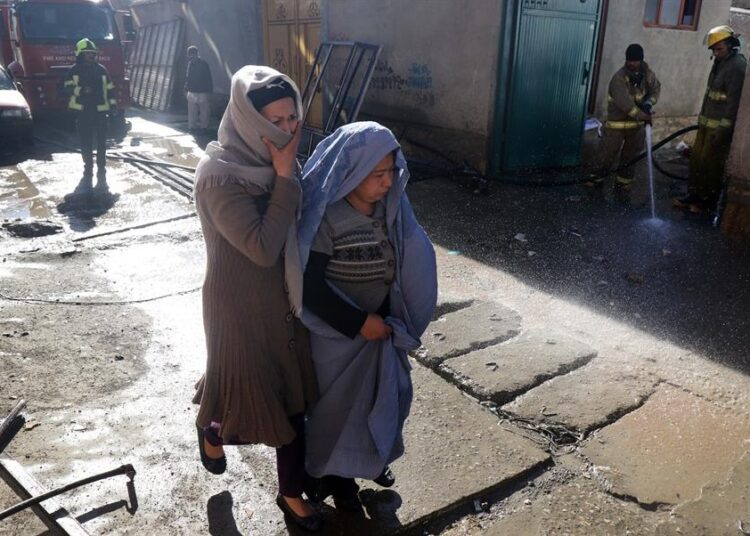 Mujeres afganas son víctimas de crímenes de lesa humanidad perpetrados por talibanes
