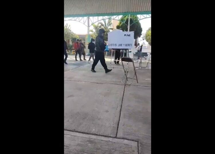 Roban urna y boletas en Tlapanalá