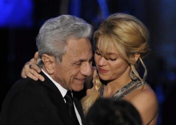 Dan de alta al padre de Shakira de hospital en Barranquilla