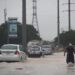​Las ondas tropicales 11 y 12 ocasionarán lluvias intensas en 7 estados de México