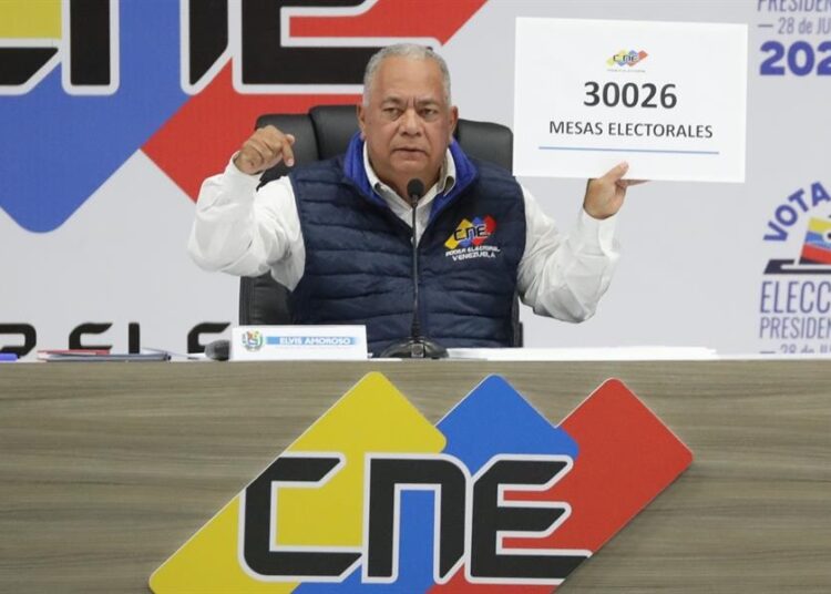 CNE venezolano proclama presidente a Maduro tras elecciones