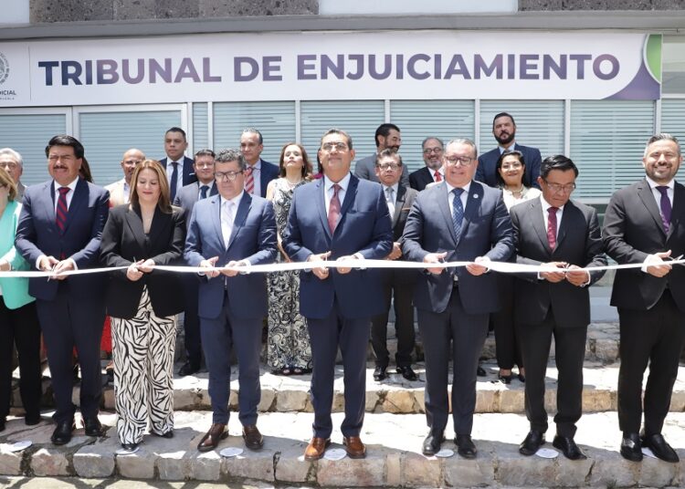 Céspedes inaugura Tribunal de Enjuiciamiento