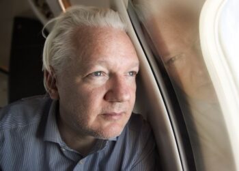 Celebran primer cumpleaños en libertad de Julian Assange en Australia