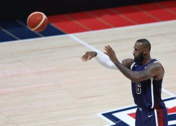 LeBron James será abanderado de EEUU en ceremonia de apertura de París 2024