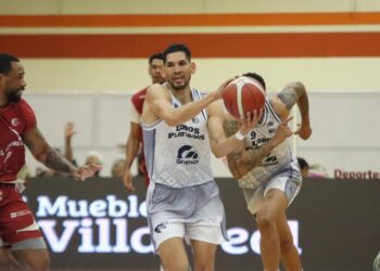 Lobos Plateados divide partidos ante Correcaminos