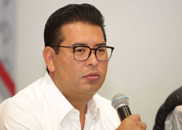 No me voy a Morena: Néstor Camarillo