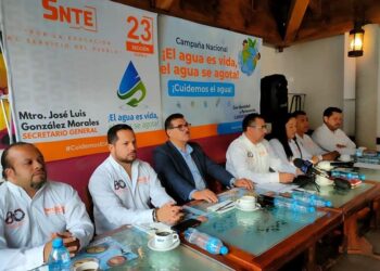 Escuelas de Acatlán, Tepexi e Izúcar sufren problemas por falta de agua
