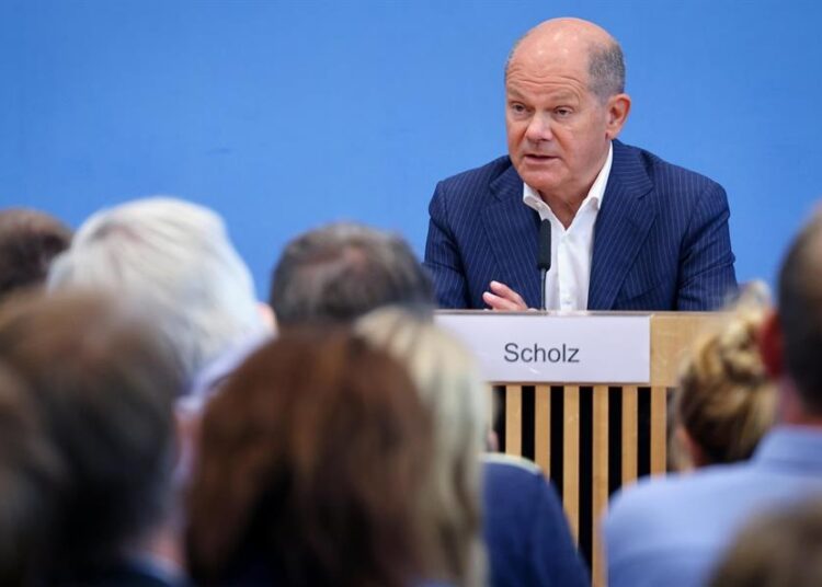 Scholz insinúa que habrá más armas alemanas para Israel