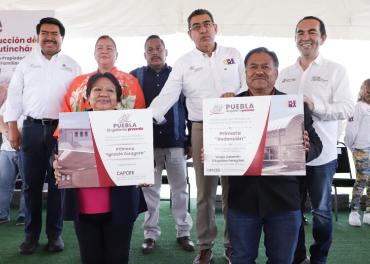 Gobernador inaugura la construcción de campo de beísbol