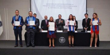 Se gradúan de la Academia de Seguridad Policial Iniciativa Mérida