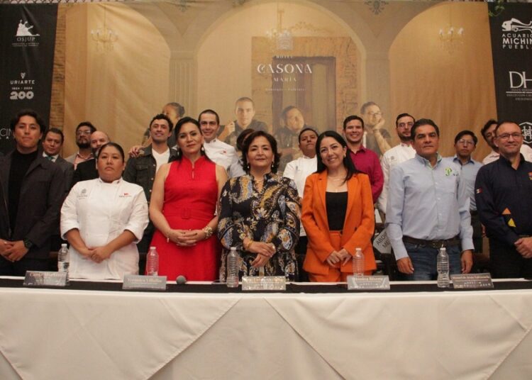 Casona María inicia temporada de chiles en nogada