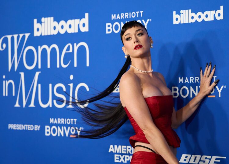 Katy Perry anuncia el lanzamiento de su álbum ‘143’