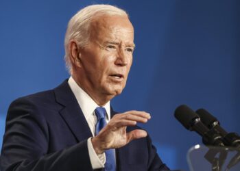 Biden afirma que continúa en campaña