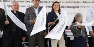 Encabezan Sergio Salomón y Gaby Bonilla trabajos de rehabilitación en Casa de Ángeles
