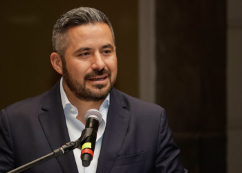 Adán Domínguez logra aprobación del 50% de poblanos, de acuerdo a Mitofsky
