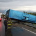 VIDEO: Autobús vuelca en la Puebla-Atlixco, de manera preliminar hay 20 personas lesionadas