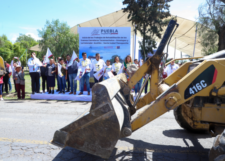 Gobierno estatal invierte más de 27 millones para obras carreteras en Tochtepec