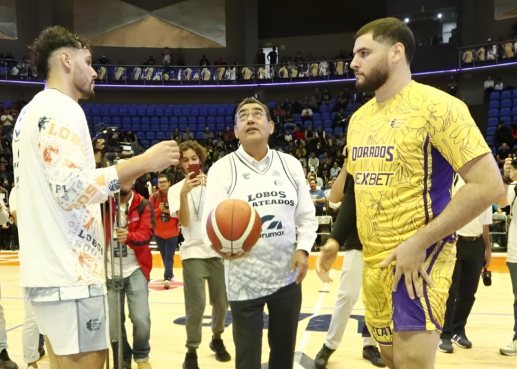 VIDEOS: Debuta Lobos Plateados, BUAP, contra Dorados; asiste el gobernador