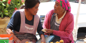 En 2025, mujeres de 60 a 64 años indígenas y afromexicanas recibirán 3 mil pesos: Sheinbaum