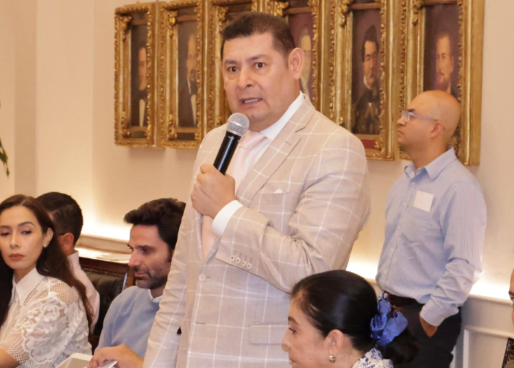 Avanza transición gubernamental en Puebla con responsabilidad hacia el pueblo: Armenta