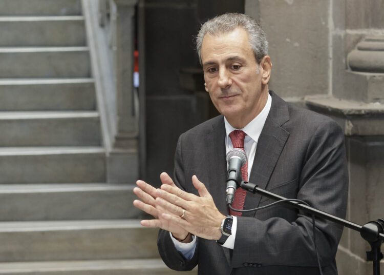 Pepe Chedraui analiza si cambiará estructura del ayuntamiento
