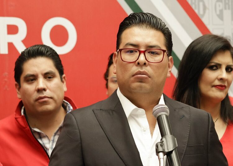 Néstor Camarillo respeta postura y exigencia de Rocío García Olmedo