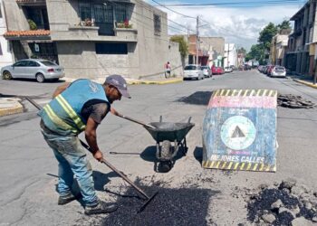 Adán Domínguez pone en marcha séptima etapa del programa de bacheo