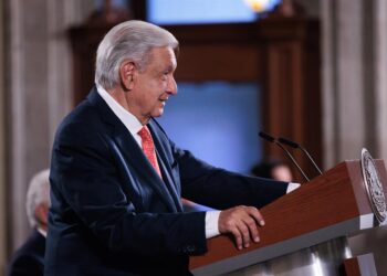 AMLO expresa «respeto» por padres de Ayotzinapa pese al fin del diálogo
