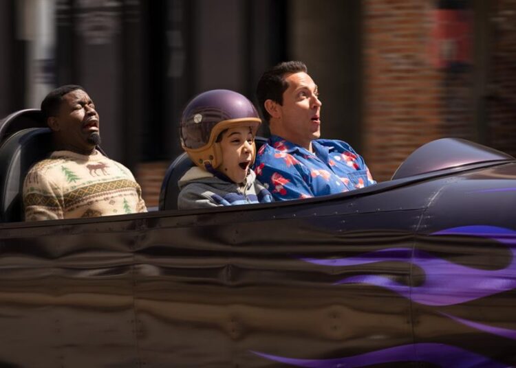 Zachary Levi salta de un libro mágico a la vida real en ‘Harold and the Purple Crayon’