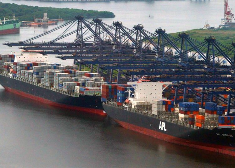 México reporta déficit comercial de 72 millones de dólares en julio