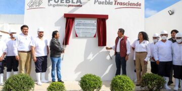 Céspedes inaugura rastro municipal de Chalchicomula