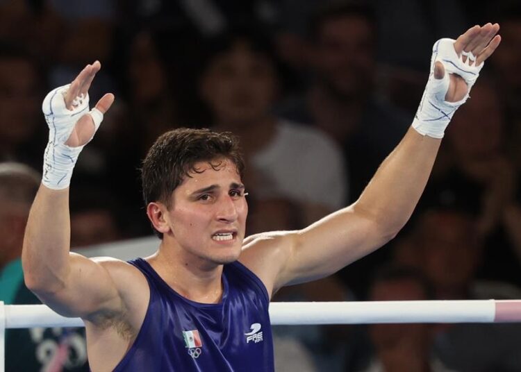 AMLO estará al pendiente de pelea del boxeador Marco Verde