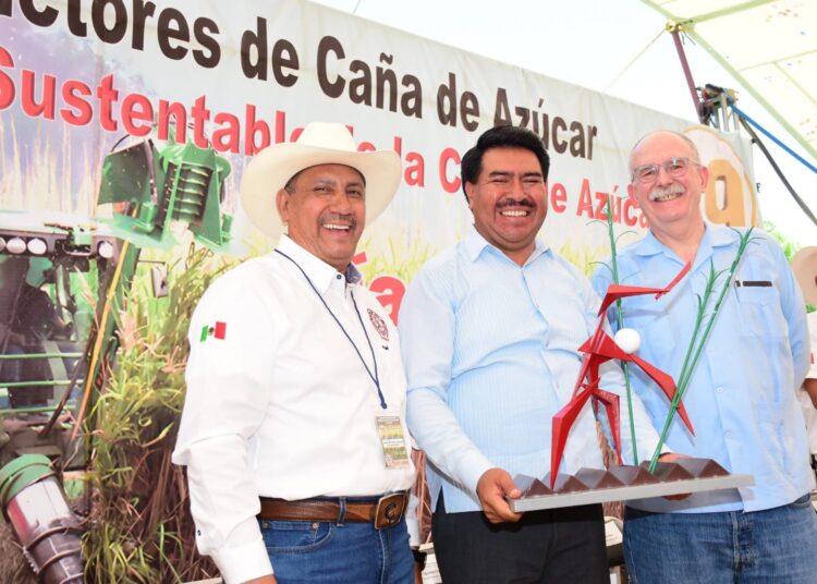 Aquino encabeza celebración del Día Nacional del Cañero